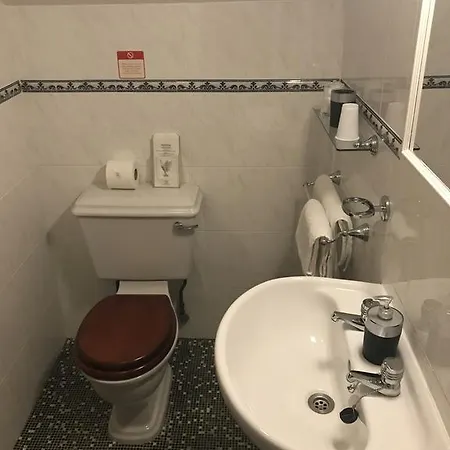 Cornerways カーライル