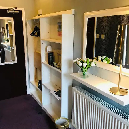 ゲストハウス Cornerways